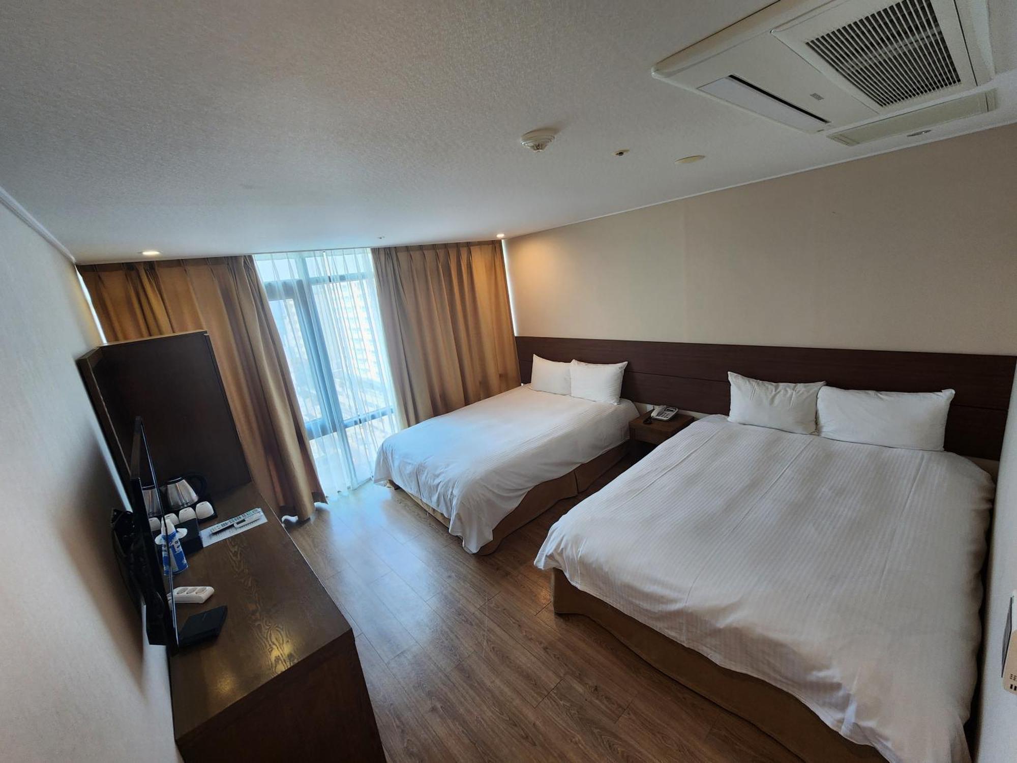Hotel Haema Jeju Buitenkant foto